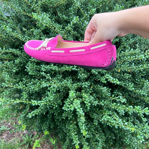 Vera Wang Fuchsia Pink Suede Loafers Slip On Shoes Women Size 6 M, Made in Italy - Picture 10 of 14